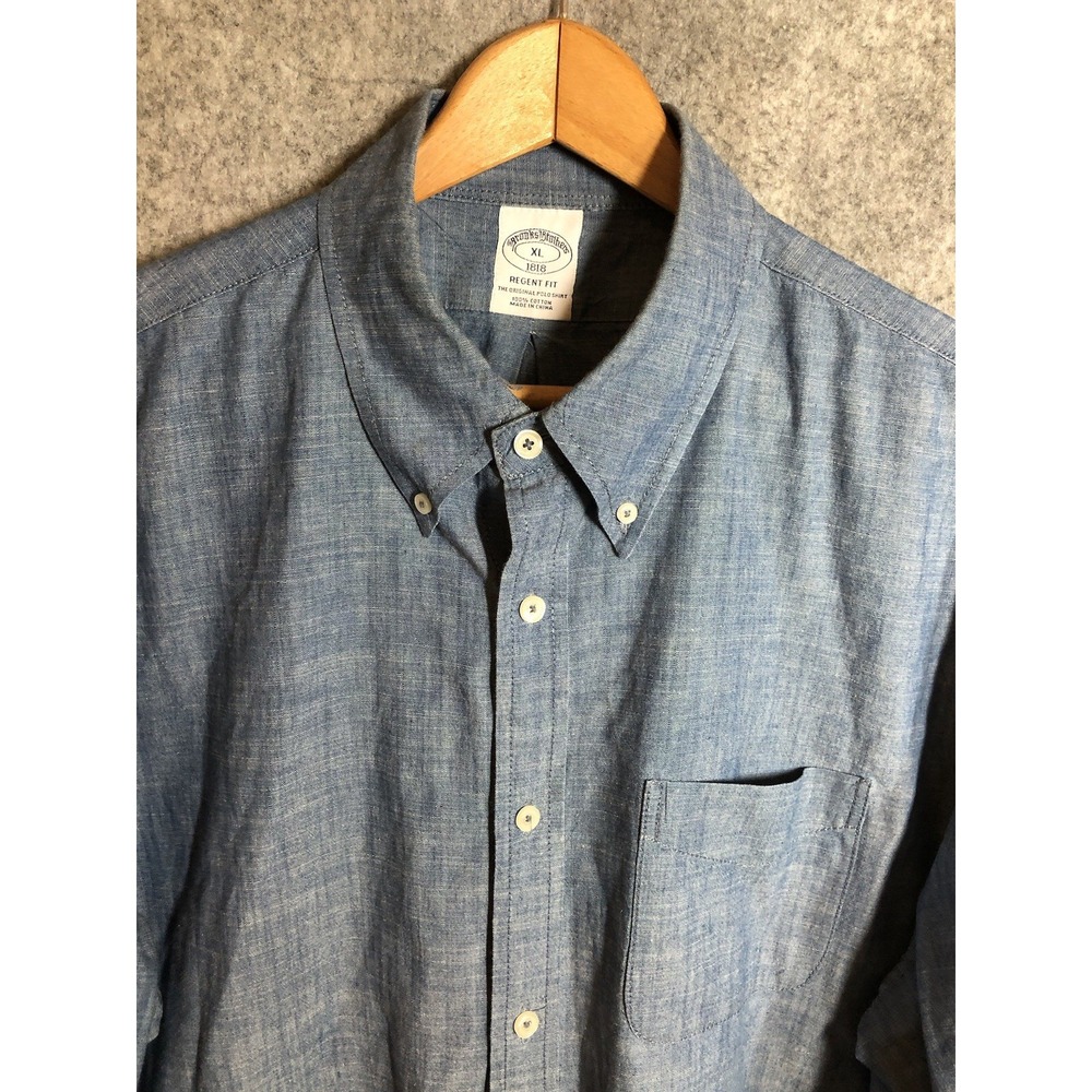 Brooks Brothers Shirt XL Blue Chambray 1818 Cotton Career Casual Classic
